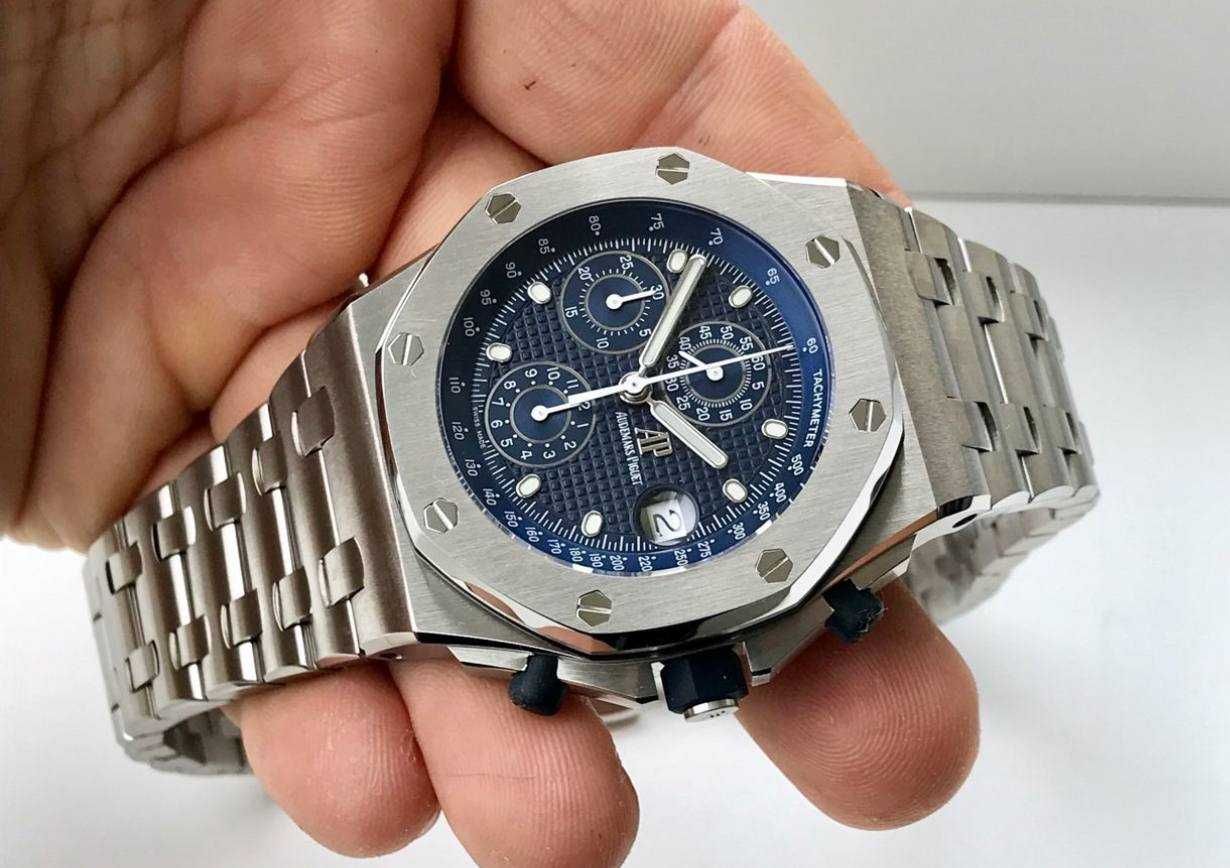 Audemars Piguet Royal Oak Offshore 42MM The Beast Blue E Serie 25721ST