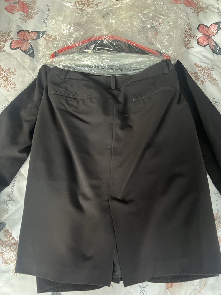 Дамски костюм Dika р-р 38-40
