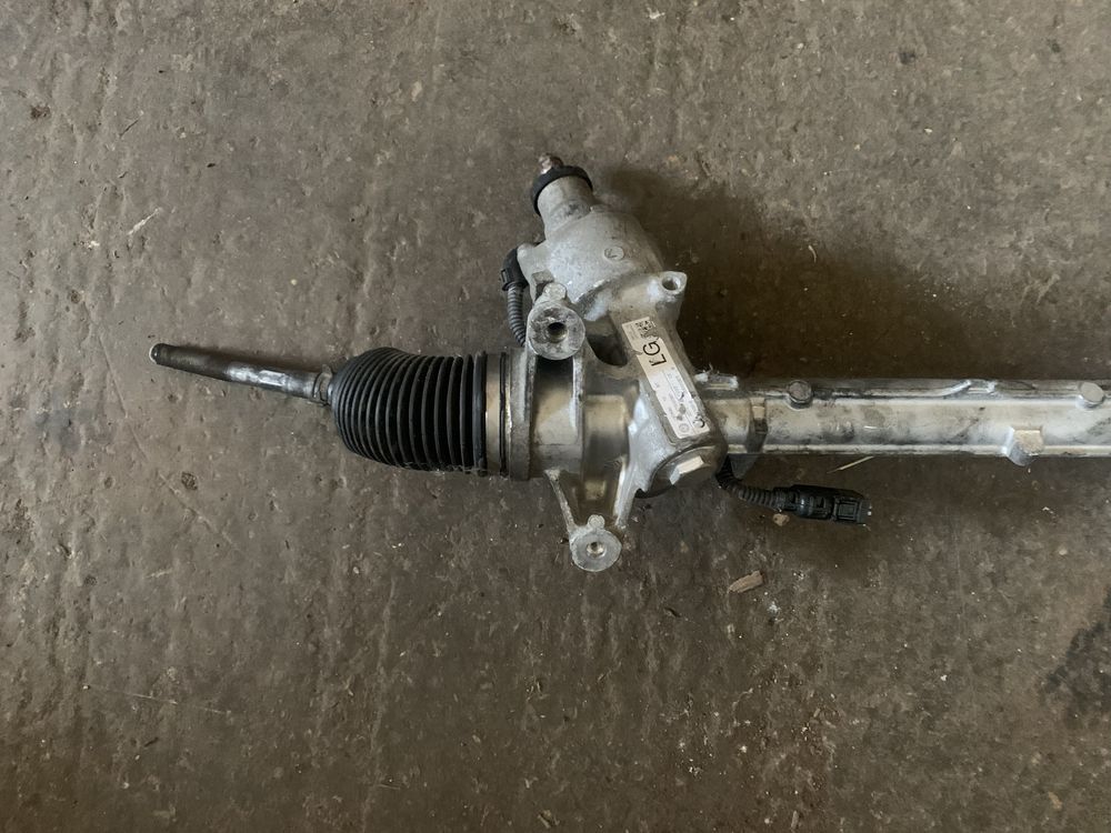 Рейка за бмв / bmw F20 F30