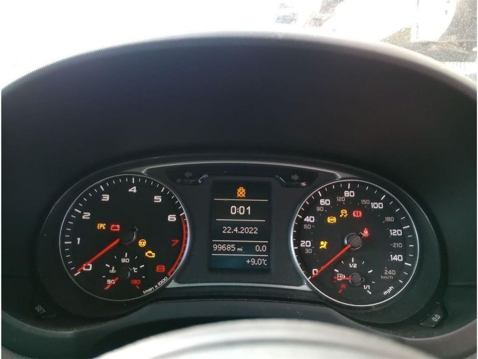 Set fete usi Audi A1 2011 HATCHBACK 1.4 TSi CAXA