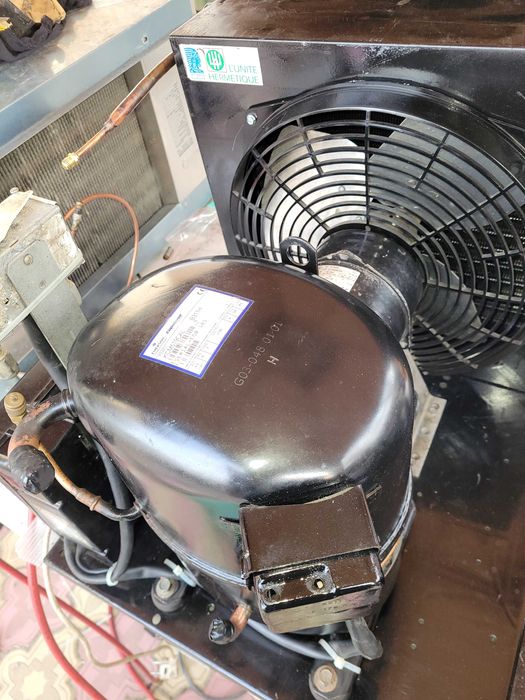 Reparatii Frigidere lazi,vitrine,camere frig ,aer conditionat