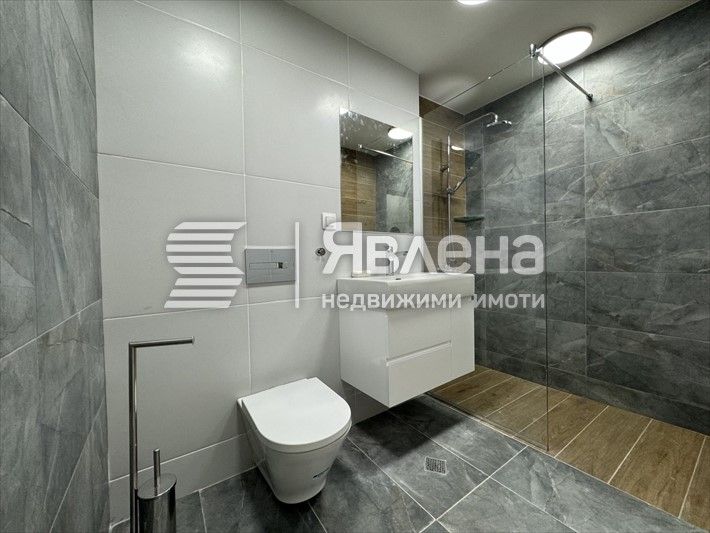 Дава се под наем Тристаен апартамент в София, Оборище - 130 кв.м за 1200 € - Снимка #10