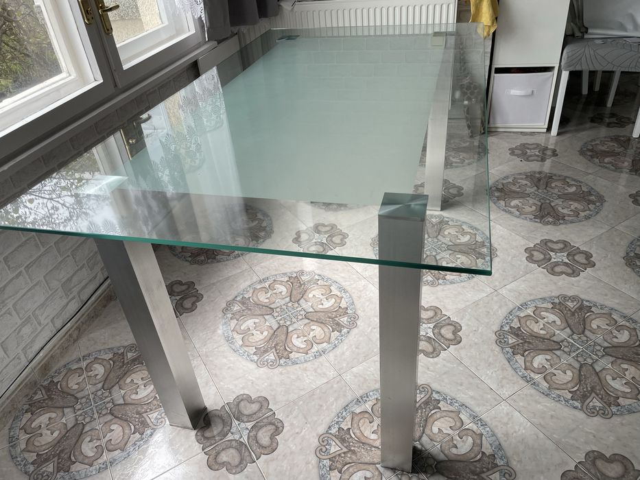 Трапезна маса 160х90, стъкло и метал