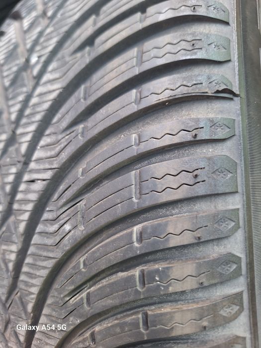 4бр 215/55/18 Bfgoodrich