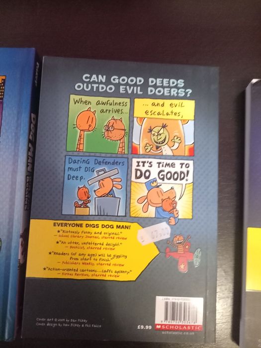 Colecție de cărți Dog Man