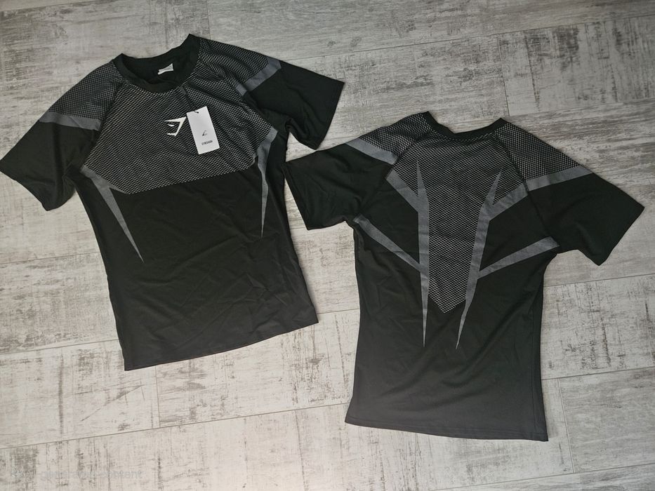 Gymshark Onyx V5 compression shirt