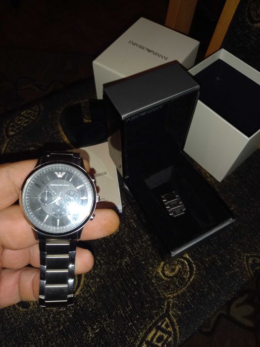 EMPOrIо ARMANI часовник