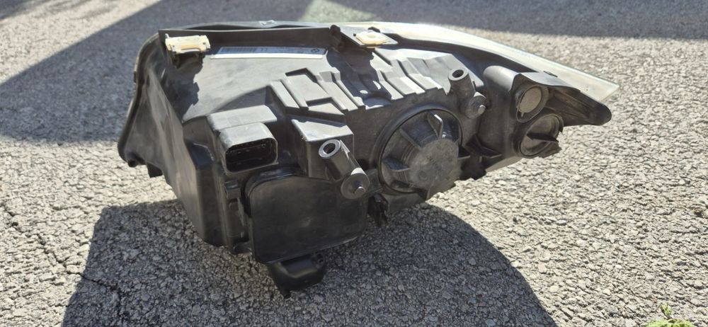 Десен фар за BMW E90 E91