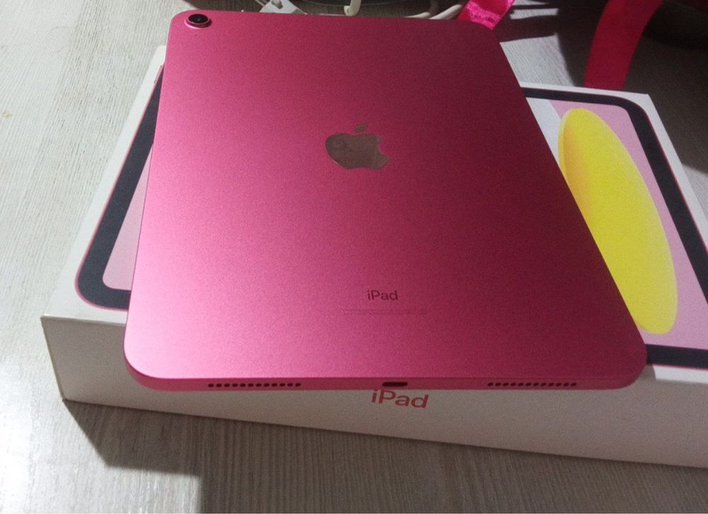 Планшет Apple iPad Gen 10 10.9" 64GB Wi-Fi Pink