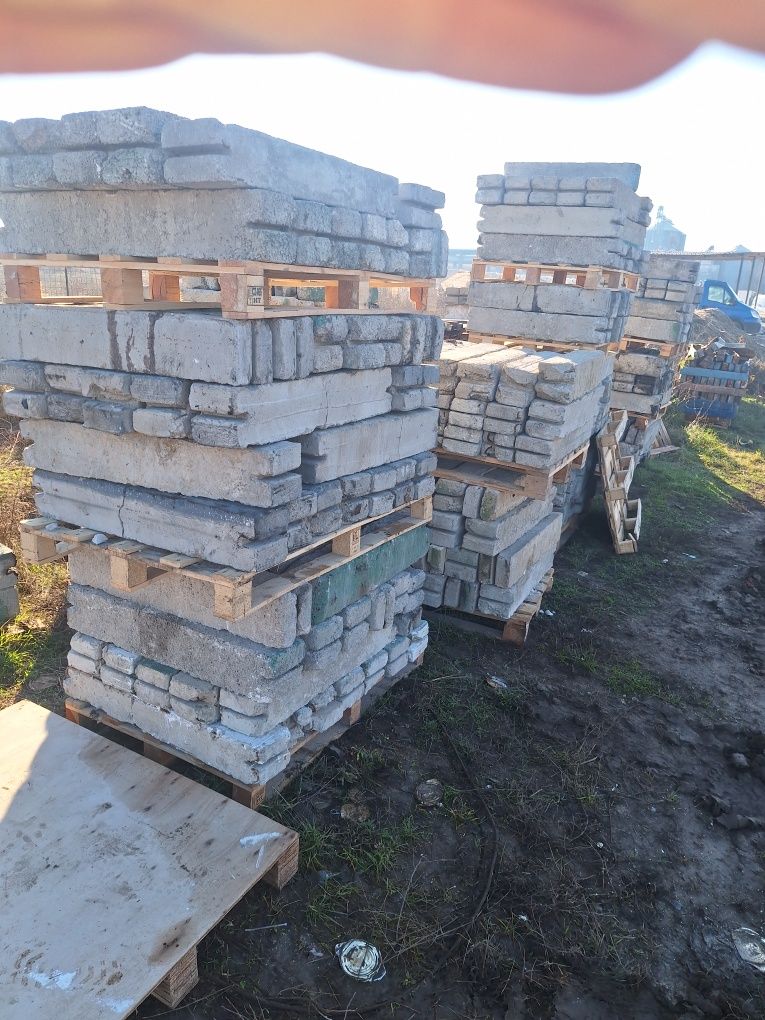 Borduri din beton