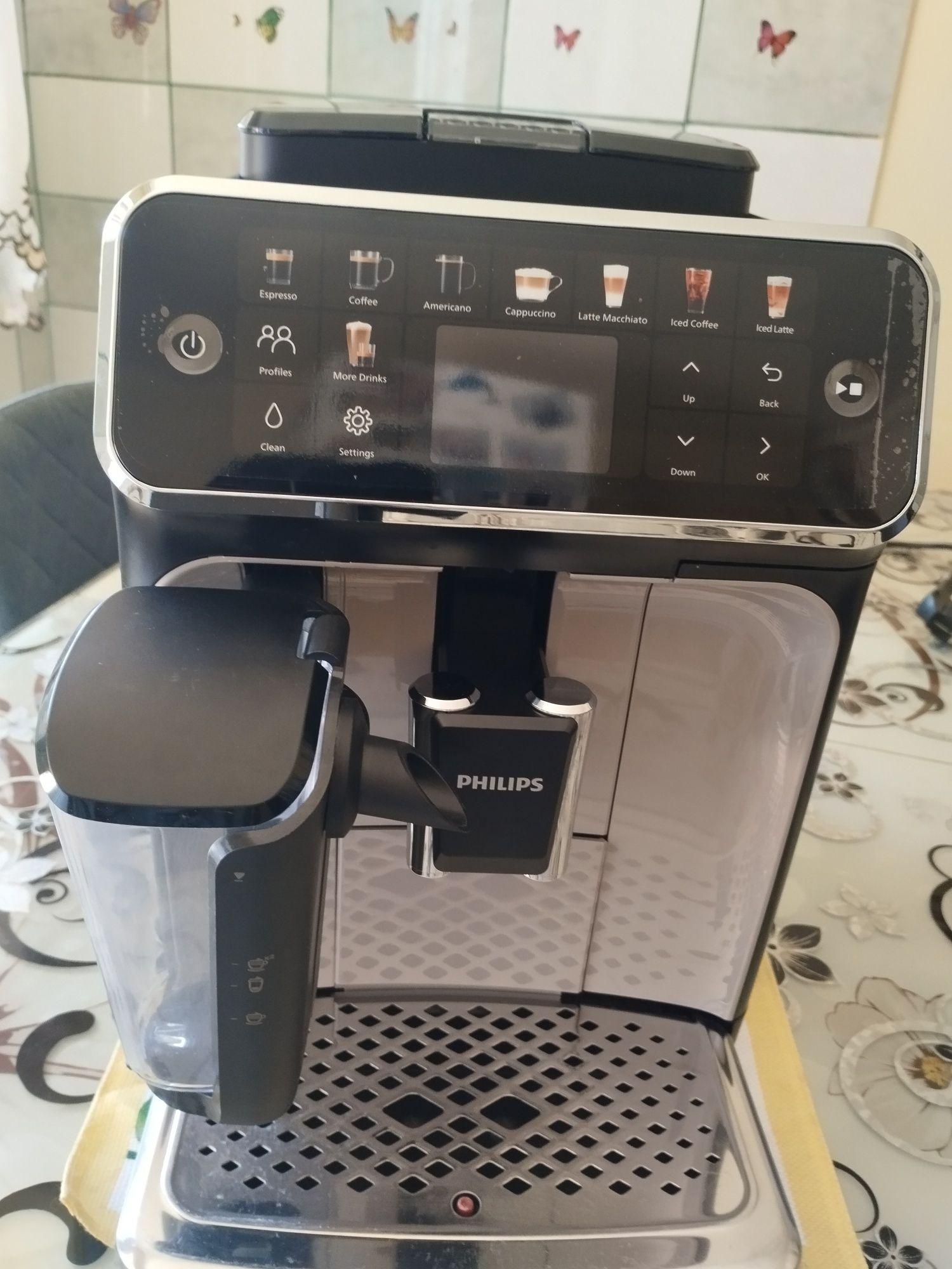Expresoare Philips seria 5500 ca noi