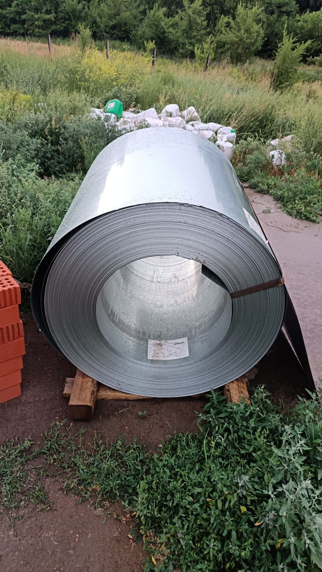 Продам бухта оценкованый лист тольшина 0.8