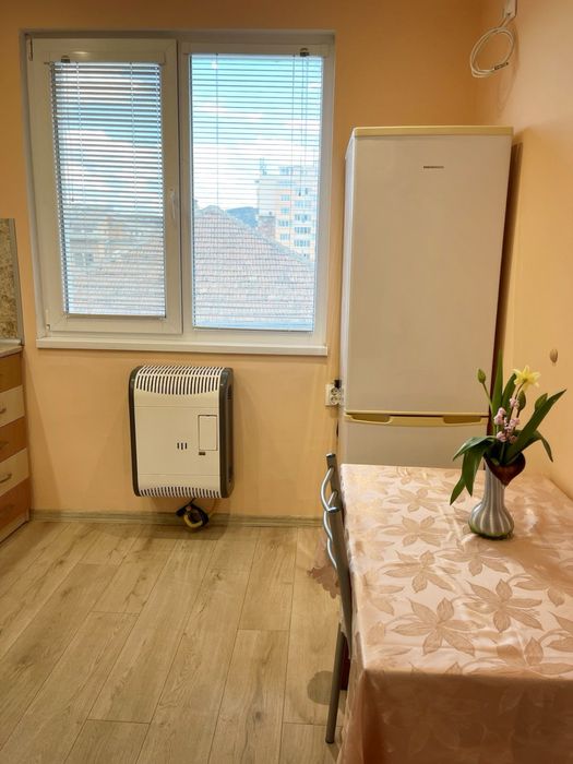 Дава се под наем Двустаен апартамент в Мездра - 56 кв.м за 255 € - Снимка #11