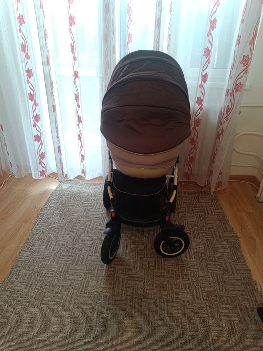 Vând cărucior bebe