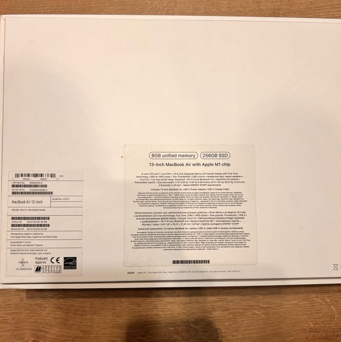 MacBook Air 13-inch/ M1 / 8 Gb RAM / 256 Gb / Silver