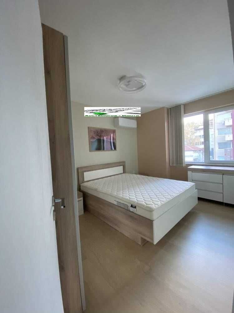 Дава се под наем Двустаен апартамент в Пловдив, Център - 65 кв.м за 510 € - Снимка #10