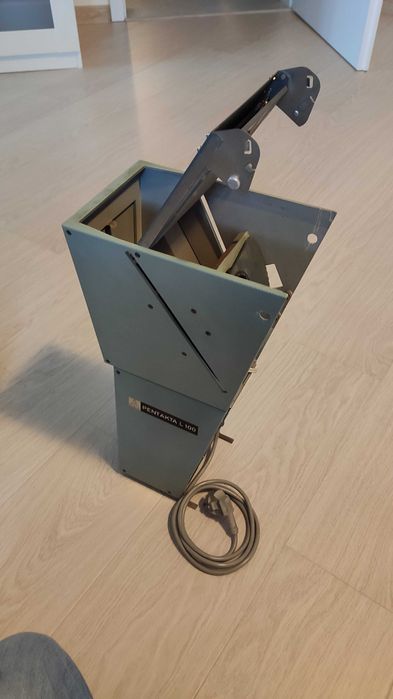 Proiector microfilme PENTAKTA L-100