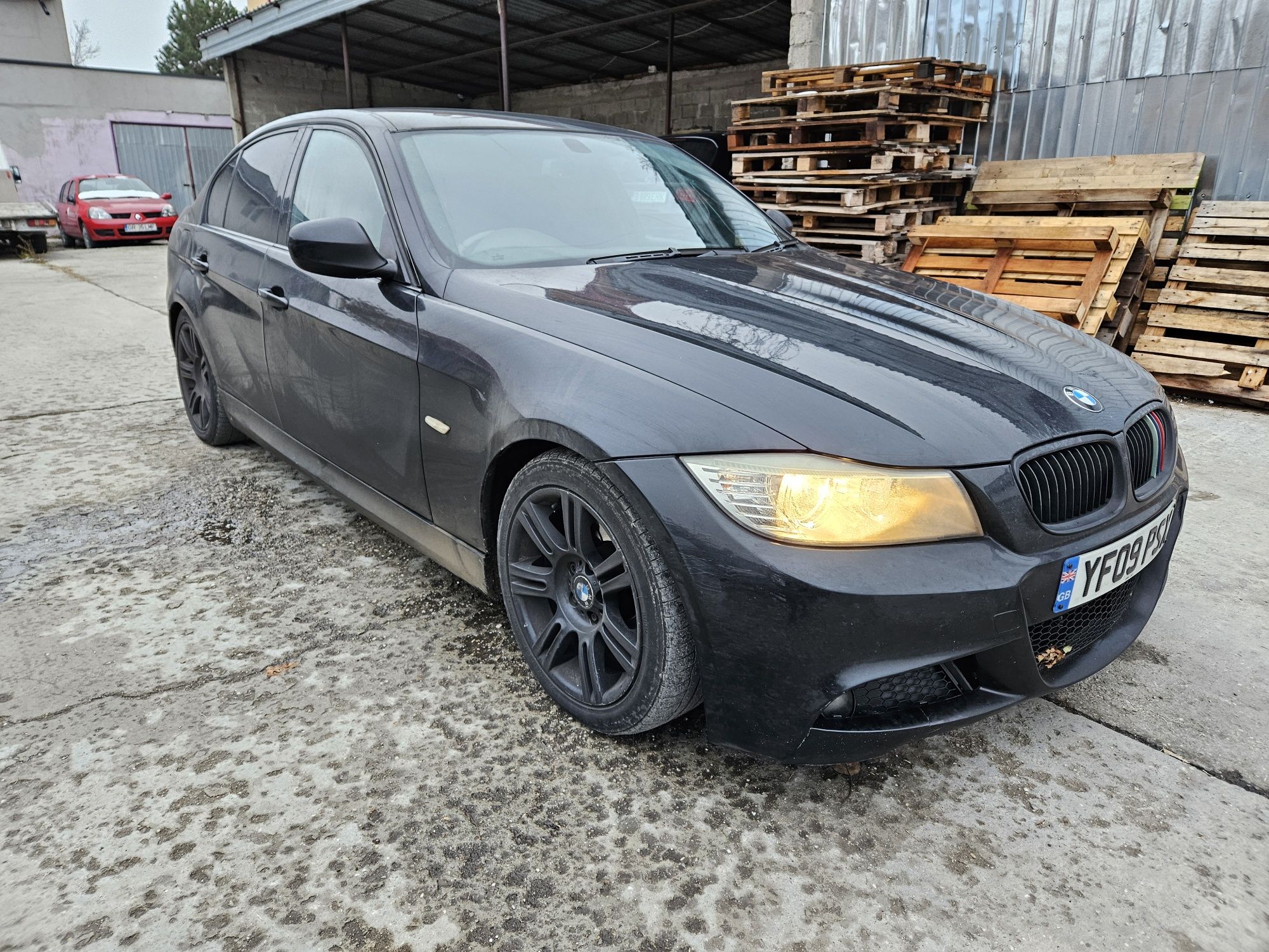 Piese auto BMW e90 318d facelift M pachet