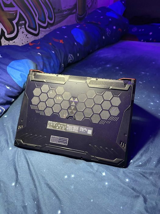 Геймърски лаптоп ASUS TUF F15 FX506L