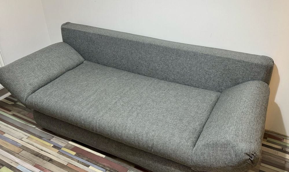 Canapea extensibila cu lada de depozitare 210x145 / Impecabila