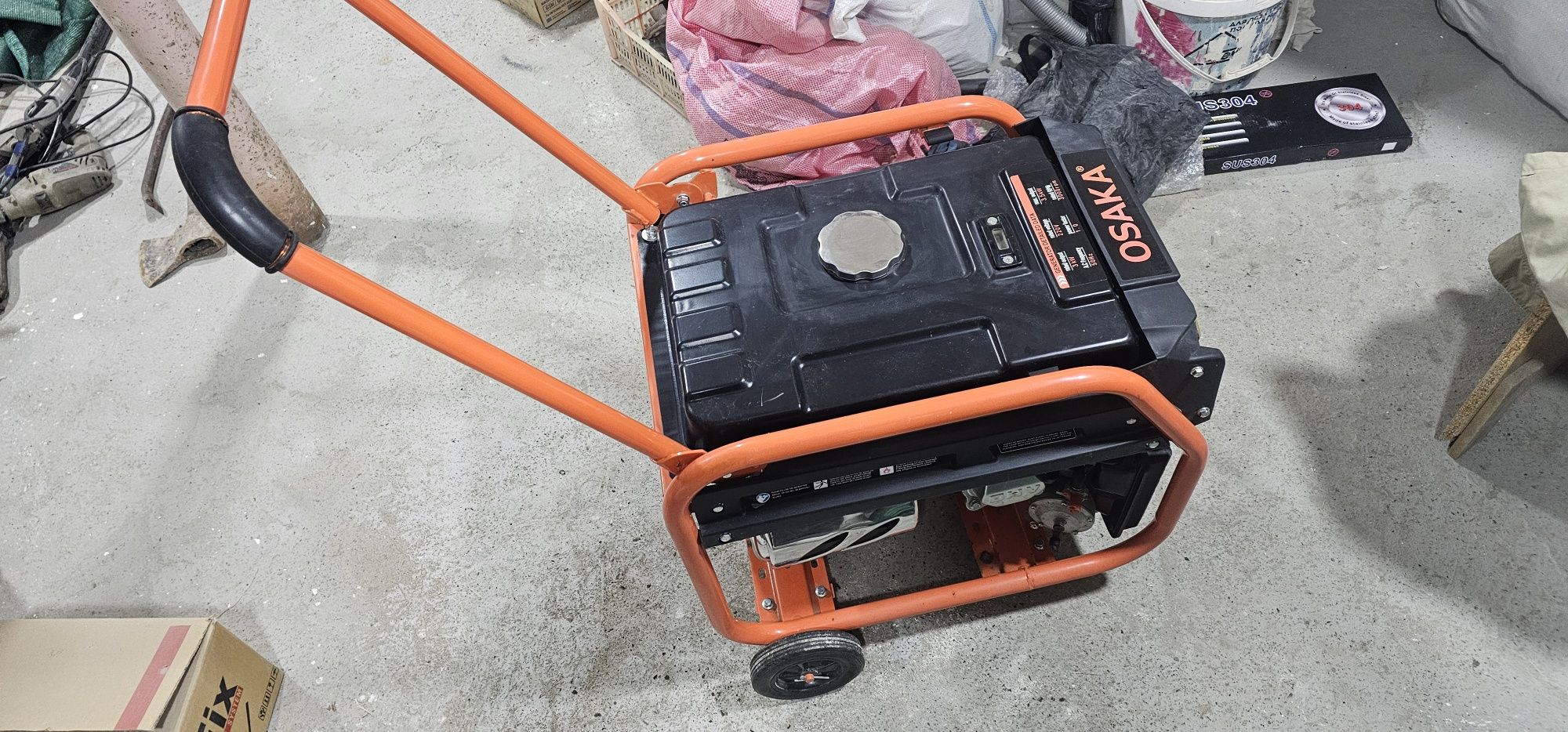 Generator OSAKA  model: OGE 4000X. 3kw-3,5kw