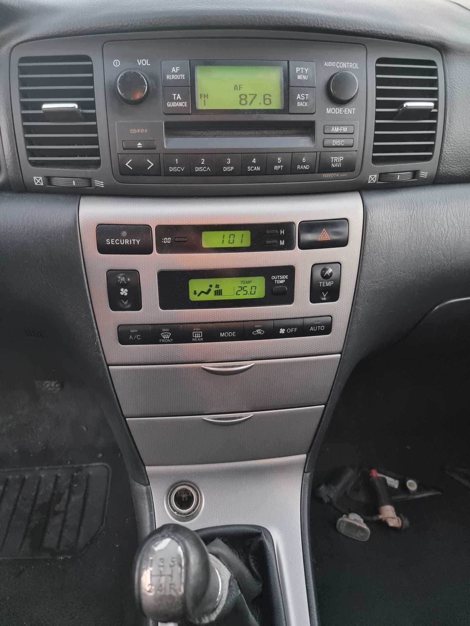 Toyota Corolla 1.4 VVTI /Лети джанти /На части