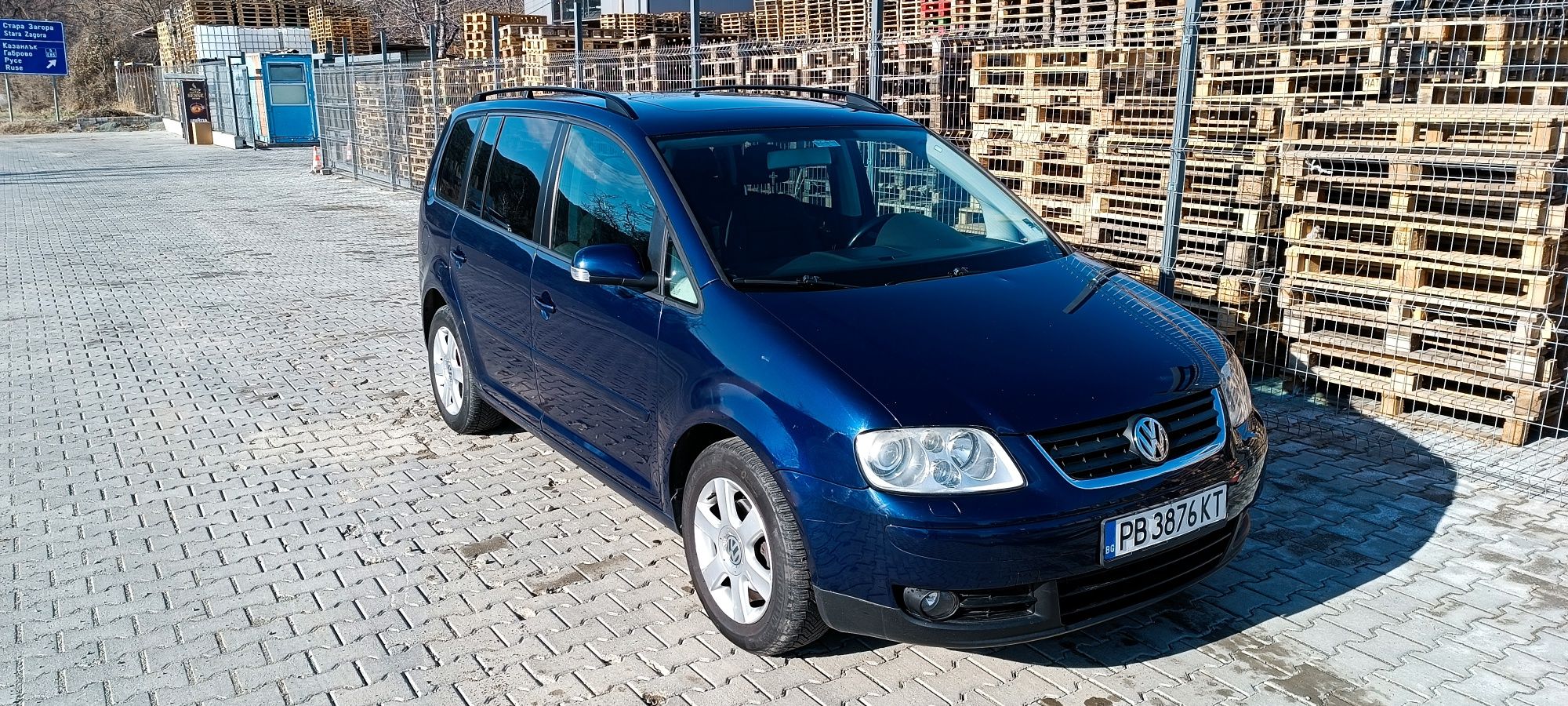 VW Touran 2.0TDI DSG Xenon 7+1