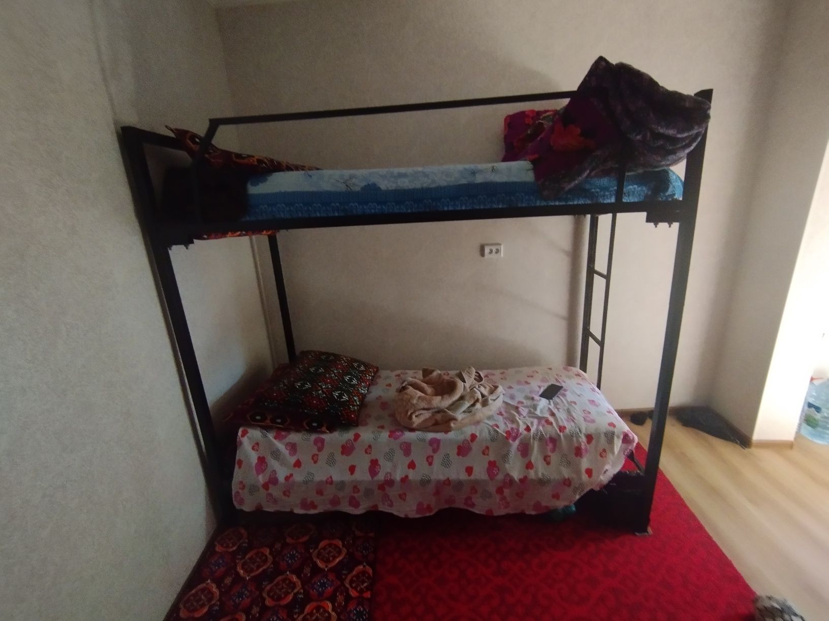 Kvartira ijaraga beriladi oilaga,qizlarga