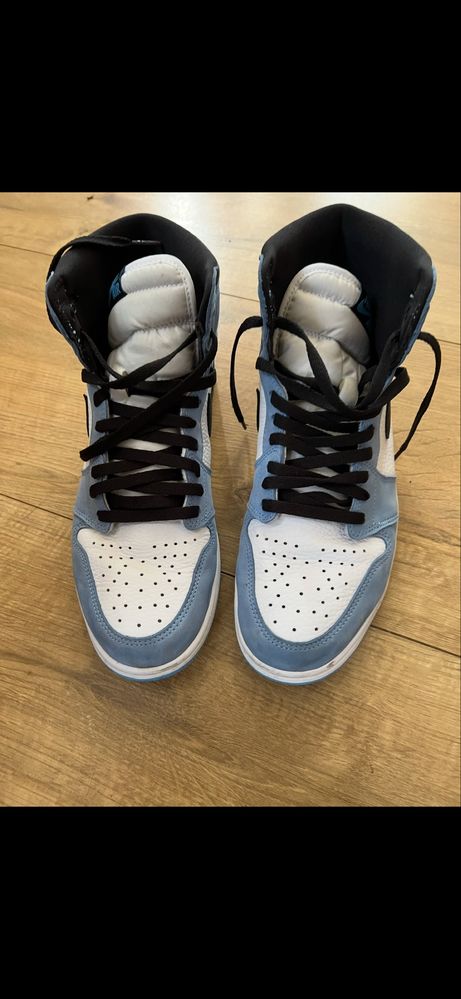 Jordan 1 University Blue Retro High OG