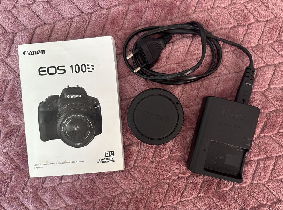 Фотоапарат Canon EOS 100D