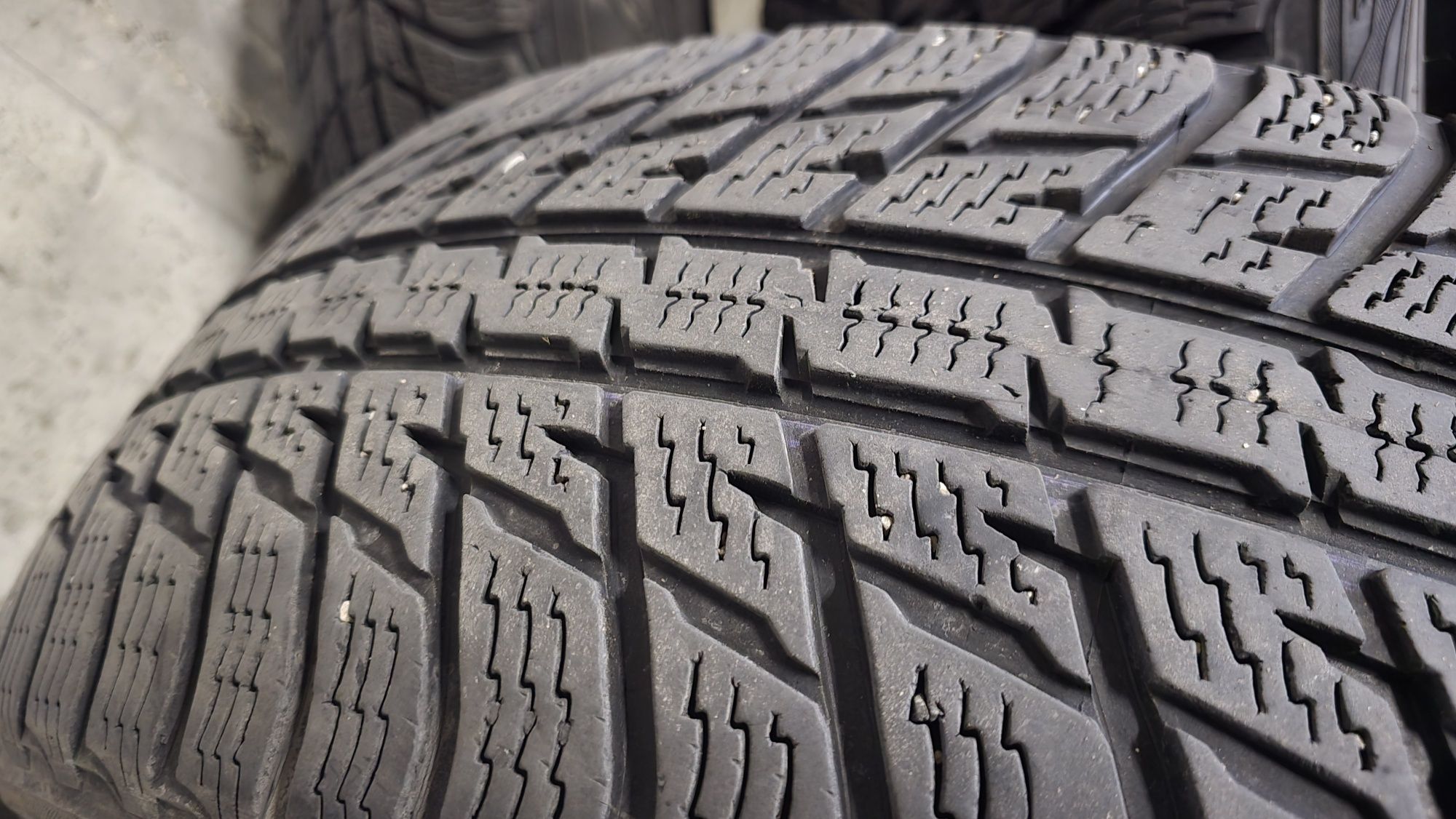 Зимни Nokian WR SUV3 235/55/18 DOT20