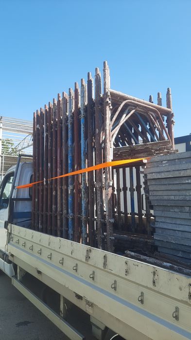 Vand loturi de schela metalica  si popi metali