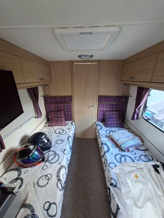 Rulota Lunar adusa din Anglia /neinscrisa