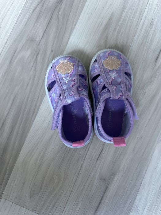 Сандали за момиченце на Mat Star,19 номер.