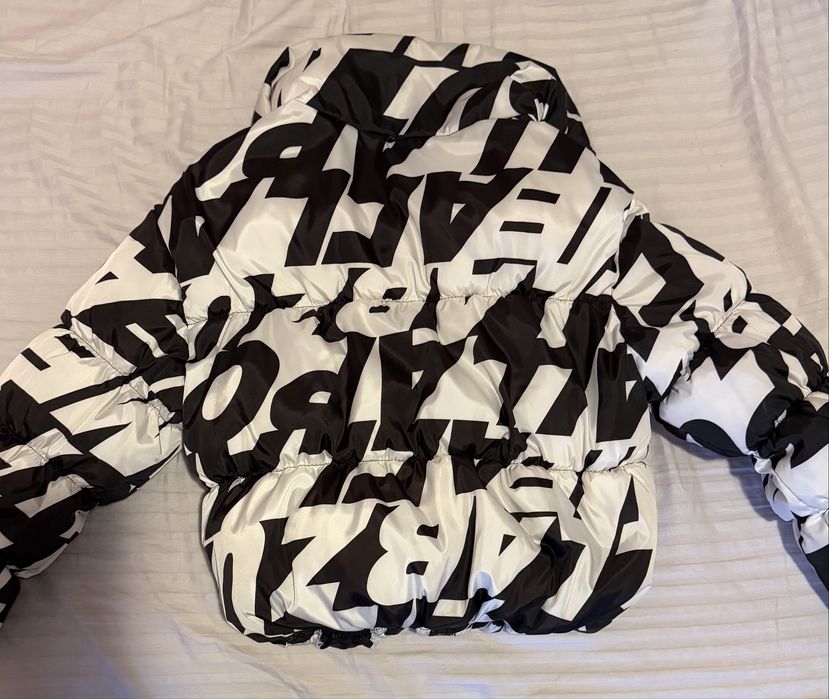 Черно-бяло яке Bershka