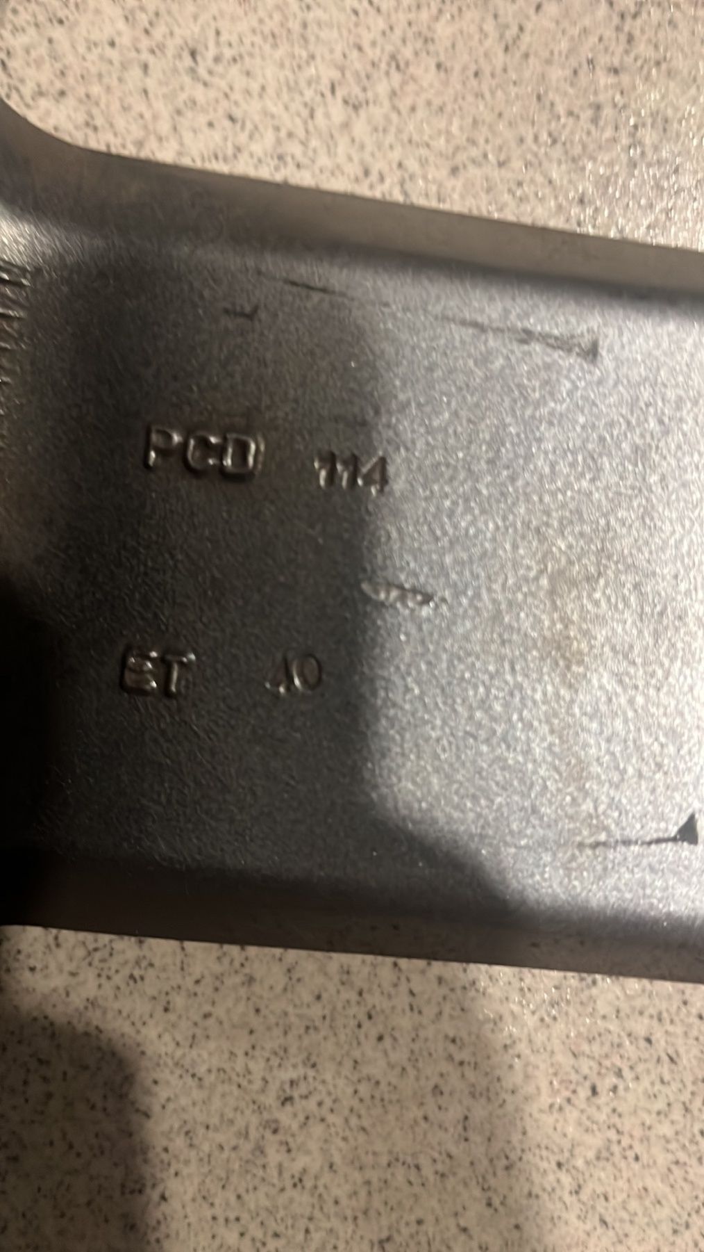 Гуми с джанти 235/45R19
