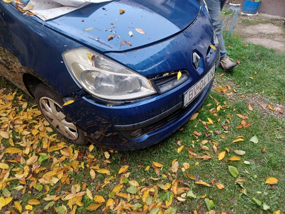 Vând Renault clio