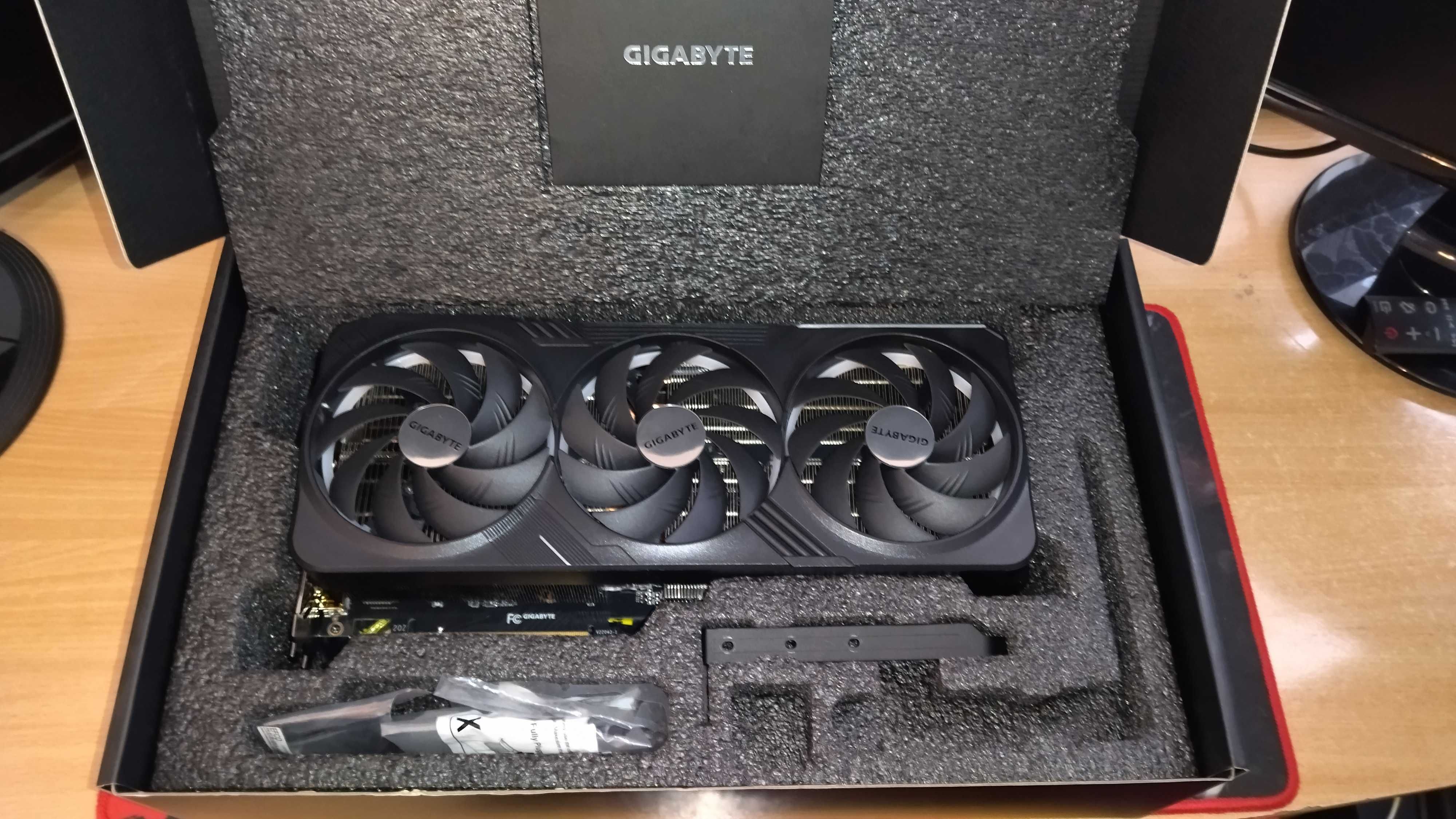 Gigabyte RTX 4090 GAMING OC 24G, 24GB GDDR6X