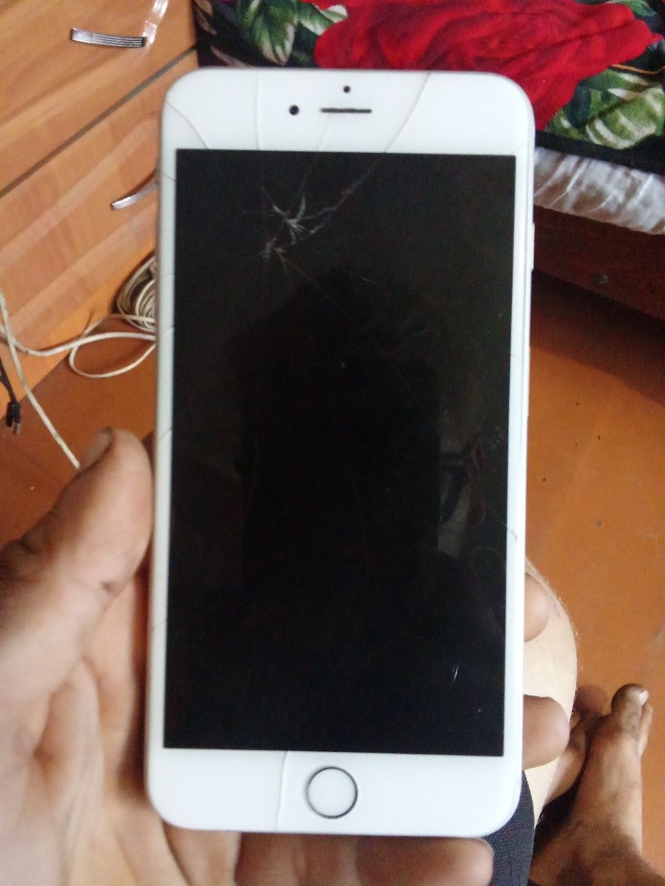 Продам iPhone 6 plus