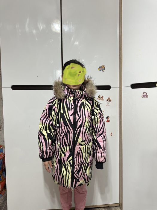 Продам зимние куртки