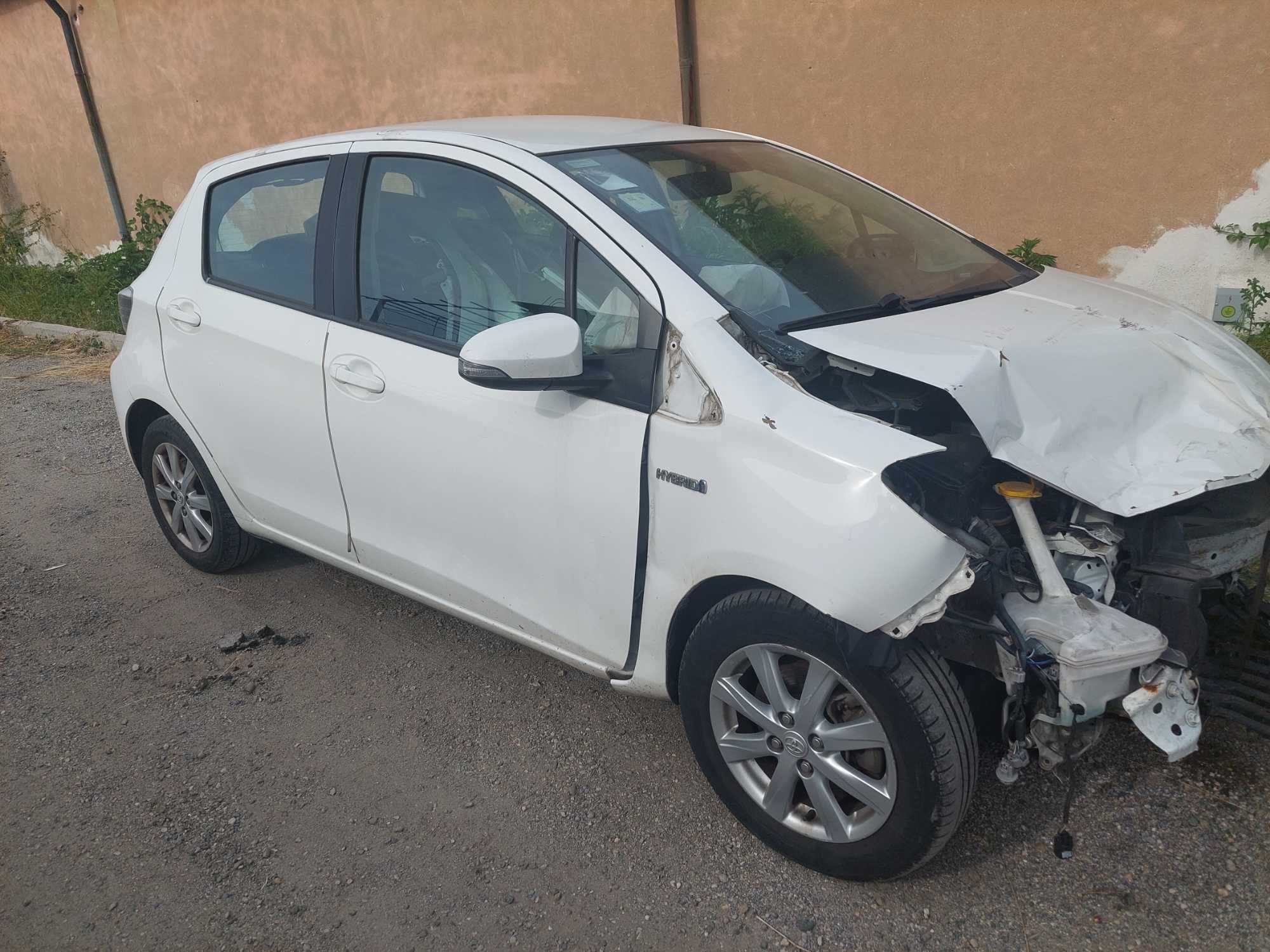 Toyota Yaris 1,5 HYBRID, Тойота Ярис Хибрид на части!
2013г.