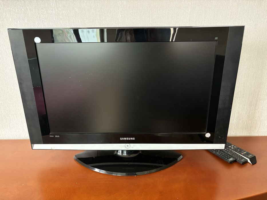 Телевизор Samsung FULL HD
