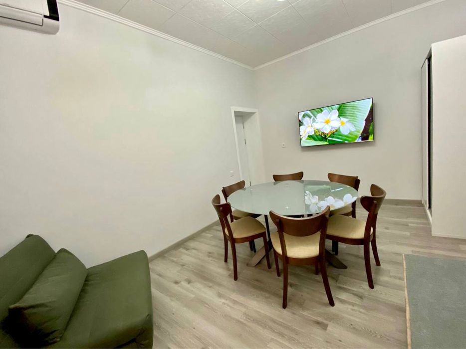 Сдается 2-х комнатная квартира в легендарной «Сталинка», метро Ойбек