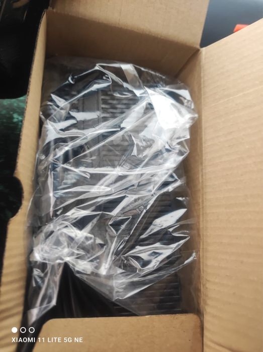 Зарядки новые срочно отптом