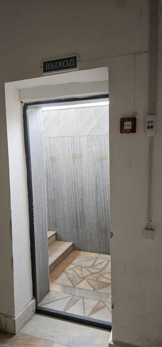 Нотурар жой сотилади.