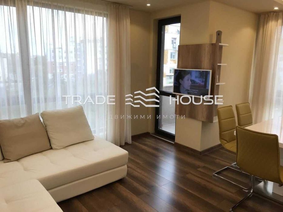 Дава се под наем Тристаен апартамент в Пловдив, Тракия - 100 кв.м за 600 € - Снимка #3