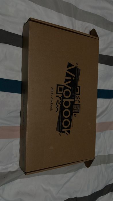 Vând Laptop ASUS Vivobook 15