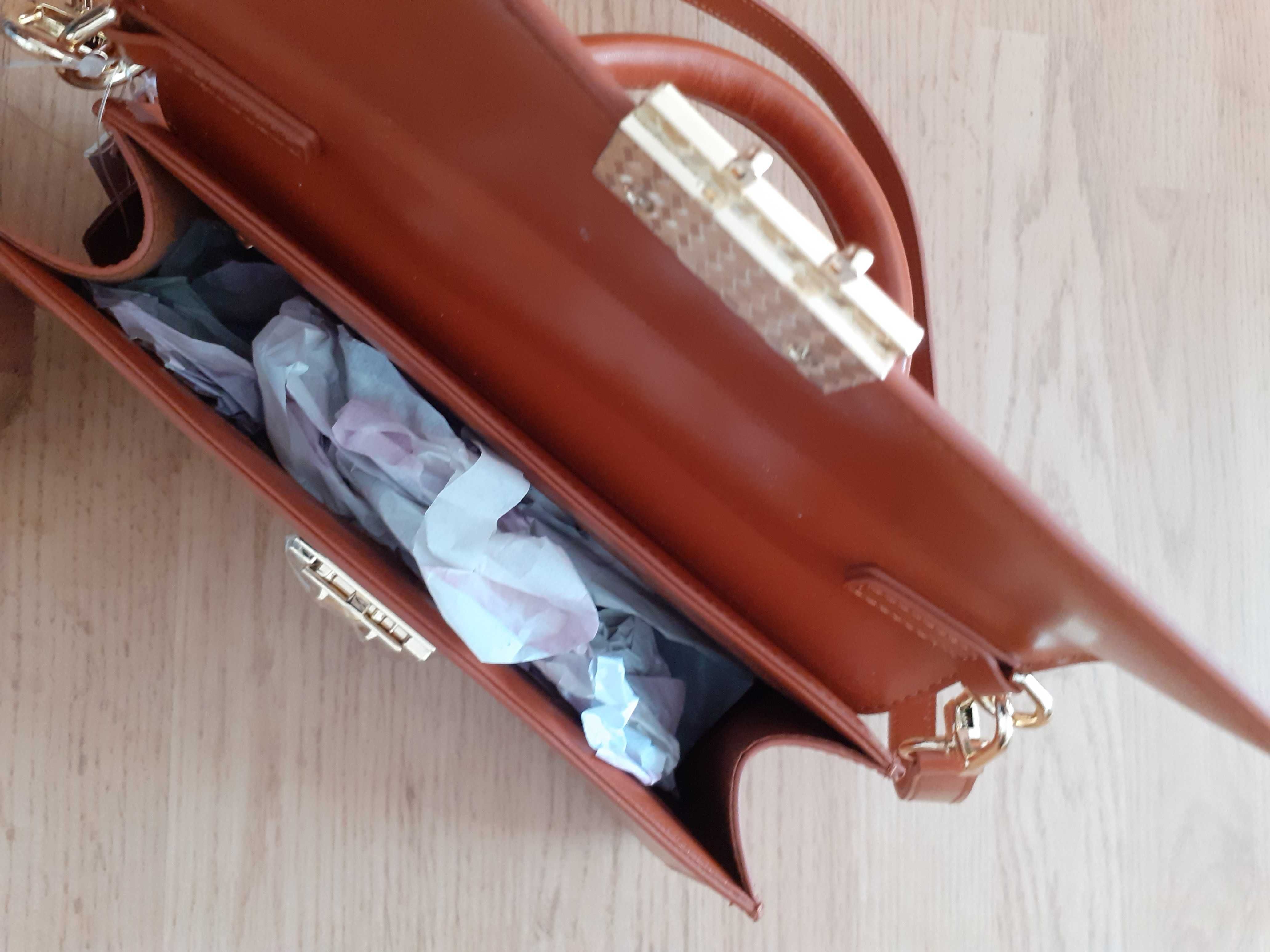 Чисто нова дамска чанта от естествена кожа от Лондон