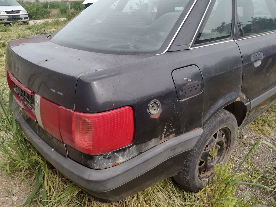 Audi 80 1.8 бензин на части