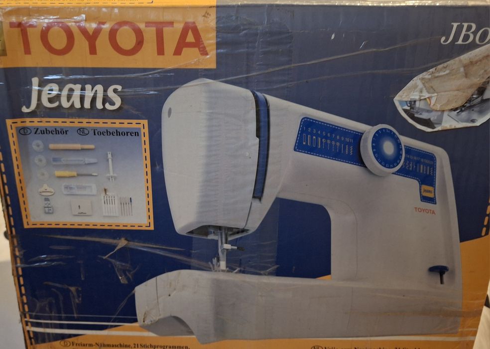 Mașină de cusut Toyota Jeans